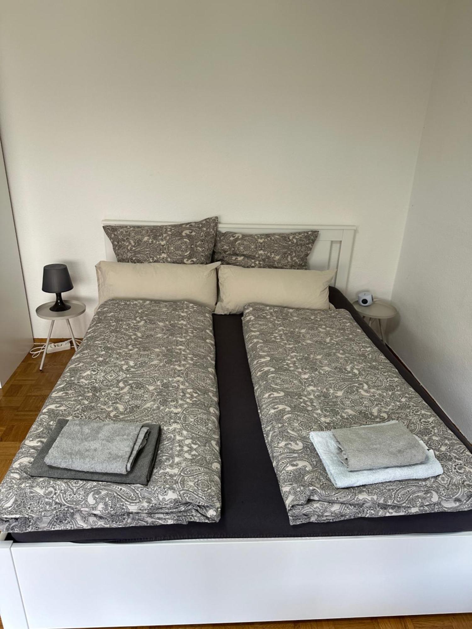 Ferienwohnung Renovated Flat - Prime Location Near Marienplatz Stuttgart Exterior foto